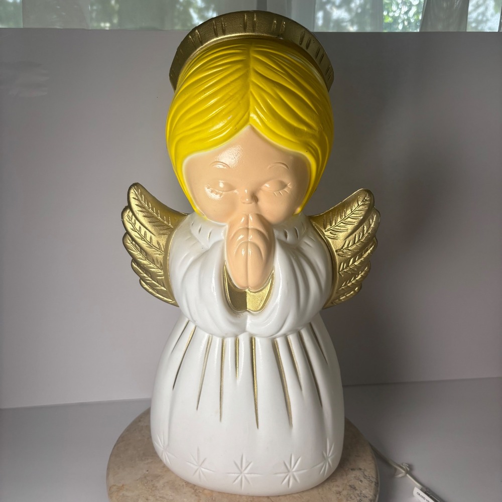 Grand Venture Praying Angel Blow Mold 18" White Gold Vintage Christmas‎ Light Up